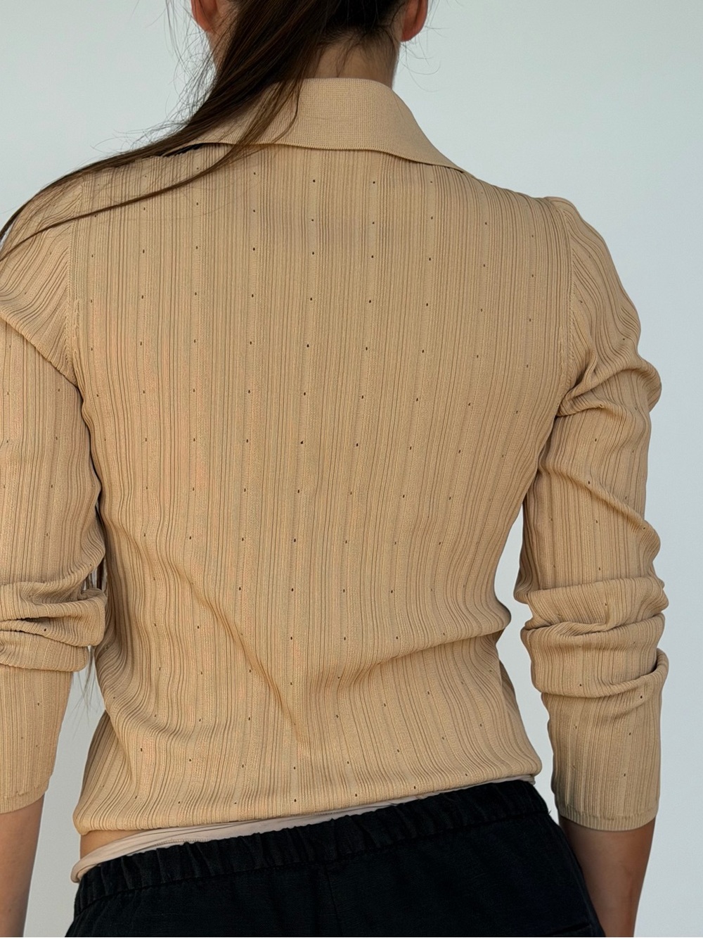 Sandro Beige Button-Down Ribbed Knit Top with Gold Buttons - Picture 3 of 4